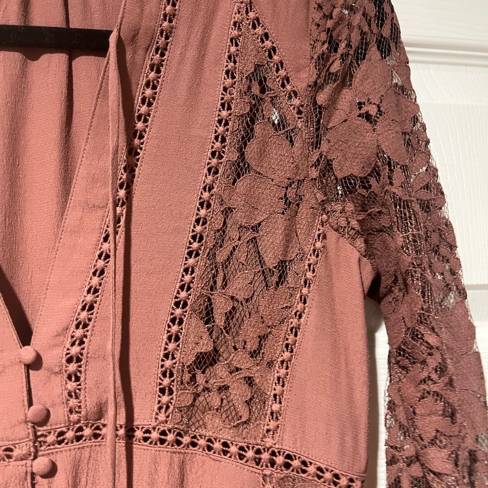 Elegant Lace-Trimmed Plum Maxi Dress - Picture 4 of 6